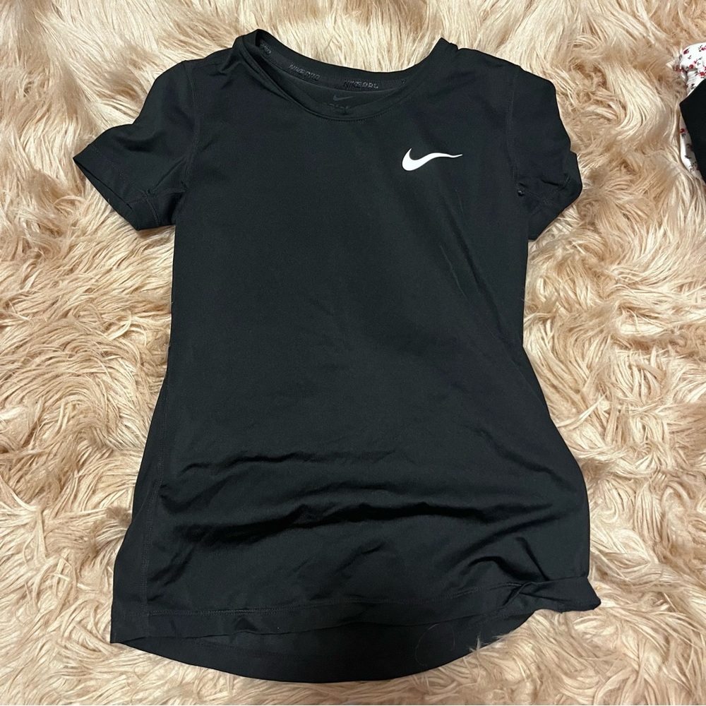Nike womens dri fit tee shirt black size M